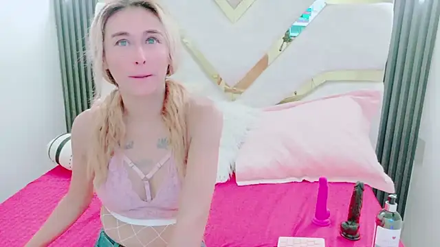 Snapshot of charlotte_phaeton chatting on October 29, 2025, 12:46 am charlotte phaeton online show from October 29, 2025, 12:46 am