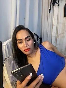 RomanticPearlTS online show from November 13, 2025, 1:59 am