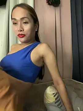 RomanticPearlTS online show from February 18, 2026, 2:02 pm