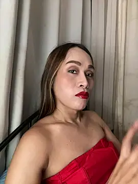 RomanticPearlTS online show from April 6, 2026, 2:53 am