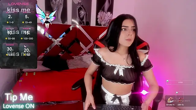 Talia rouge online show from September 26, 2025, 8:57 pm