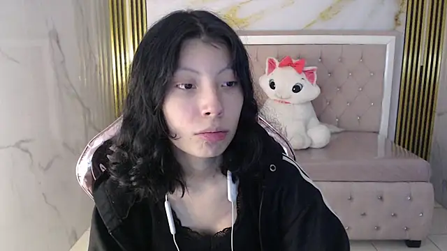 verana s online show from November 19, 2025, 8:31 pm