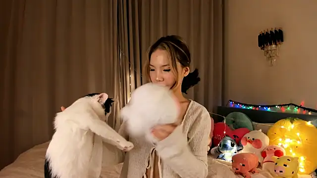 haerinn online show from November 22, 2025, 7:57 pm