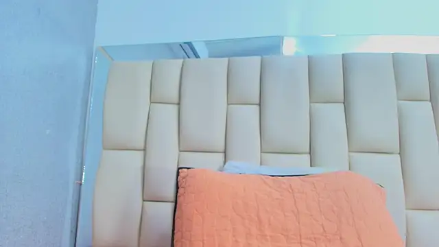 sweet amye online show from September 14, 2025, 7:35 pm