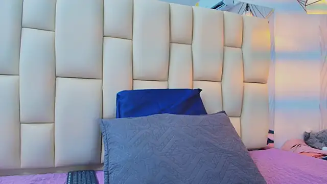 sweet amye online show from February 6, 2026, 7:39 pm