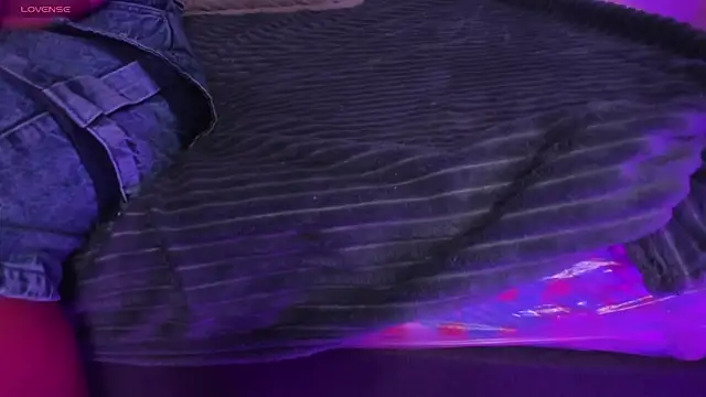 Snapshot of yasmin_rahal chatting on January 17, 2026, 7:28 pm yasmin rahal online show from January 17, 2026, 7:28 pm