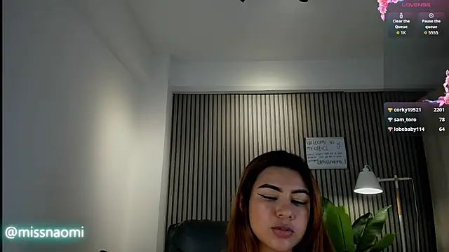 Missnaomi  online show from September 30, 2025, 5:18 pm