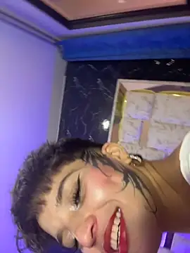 Snapshot of DayanaDG chatting on November 14, 2025, 1:04 am DayanaDG online show from November 14, 2025, 1:04 am