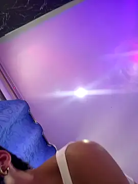 Snapshot of DayanaDG chatting on November 26, 2025, 7:37 pm DayanaDG online show from November 26, 2025, 7:37 pm