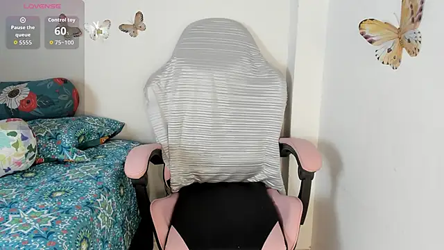 mari-ross online show from November 10, 2025, 1:59 am