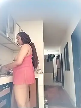 AmbarSmit online show from October 28, 2025, 7:05 pm