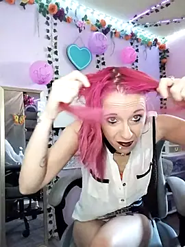 Purple2StayThnxx online show from October 16, 2025, 2:51 pm