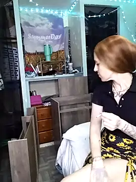 Snapshot of Purple2StayThnxx chatting on January 12, 2026, 8:03 pm Purple2StayThnxx online show from January 12, 2026, 8:03 pm