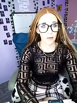 Snapshot of Purple2StayThnxx chatting on January 15, 2026, 7:17 pm Purple2StayThnxx online show from January 15, 2026, 7:17 pm