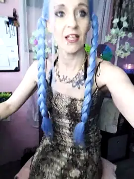 Snapshot of Purple2StayThnxx chatting on February 8, 2026, 3:21 am Purple2StayThnxx online show from February 8, 2026, 3:21 am