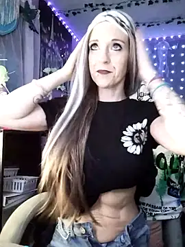 Snapshot of Purple2StayThnxx chatting on February 12, 2026, 2:23 pm Purple2StayThnxx online show from February 12, 2026, 2:23 pm