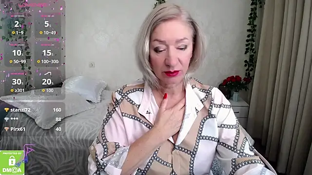 hunters woman online show from November 3, 2025, 12:13 am