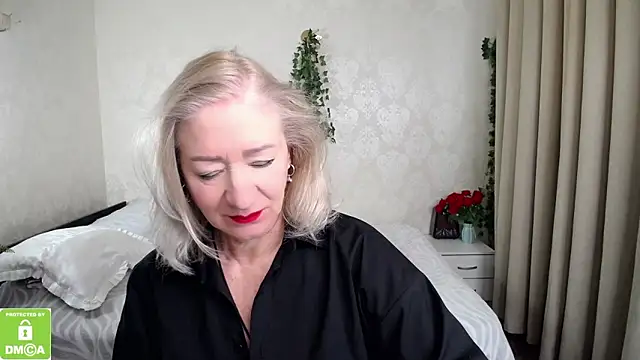 hunters woman online show from March 2, 2026, 7:48 am