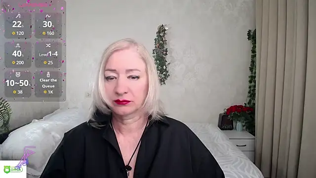 Snapshot of hunters_woman chatting on May 15, 2026, 6:37 pm hunters woman online show from May 15, 2026, 6:37 pm