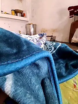 RAYI Queen 3 online show from November 12, 2025, 4:51 pm