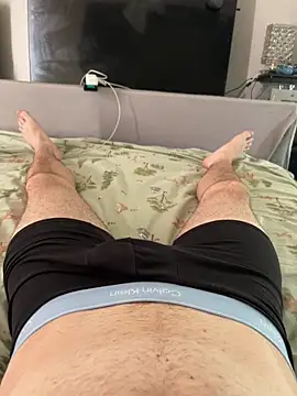 Snapshot of naughtycoupl98 chatting on April 14, 2026, 2:01 pm naughtycoupl98 online show from April 14, 2026, 2:01 pm