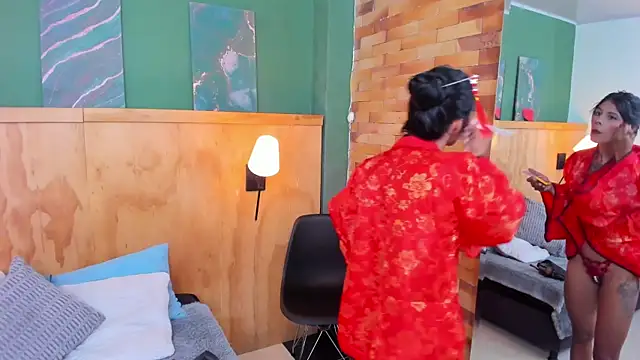 milavega  online show from October 29, 2025, 2:19 pm