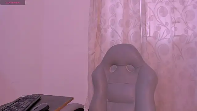 Faver  online show from October 31, 2025, 12:06 pm