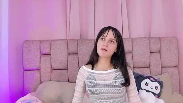 LolaYun online show from January 14, 2026, 4:12 pm