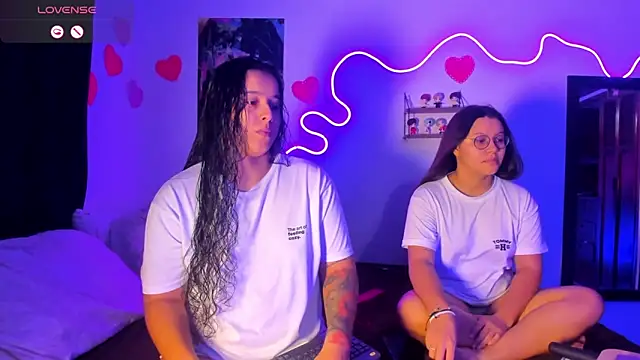 Dilan and Mia online show from April 9, 2026, 10:48 pm