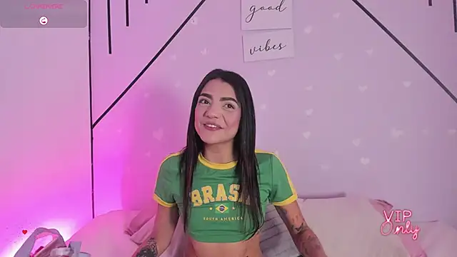 Snapshot of MiahCornell_ chatting on February 26, 2026, 8:19 pm MiahCornell online show from February 26, 2026, 8:19 pm