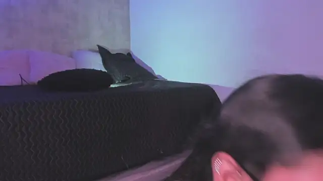 Snapshot of Becky_G chatting on November 17, 2025, 12:16 am Becky G online show from November 17, 2025, 12:16 am