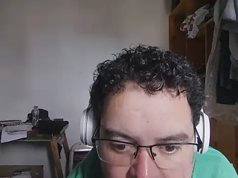 condorito222 online show from June 25, 2026, 3:05 pm
