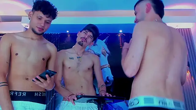 Snapshot of Dominic_Max_ chatting on September 13, 2025, 4:40 pm Dominic Max online show from September 13, 2025, 4:40 pm