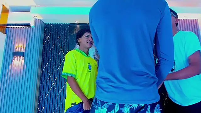 Snapshot of Dominic_Max_ chatting on September 19, 2025, 3:41 am Dominic Max online show from September 19, 2025, 3:41 am