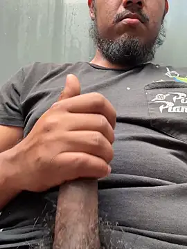 Snapshot of Mikeylovewetpussy chatting on February 17, 2026, 6:25 pm Mikeylovewetpussy online show from February 17, 2026, 6:25 pm