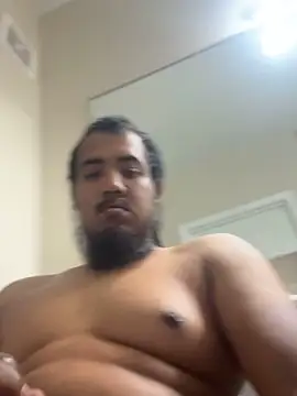Snapshot of Mikeylovewetpussy chatting on May 6, 2026, 6:57 pm Mikeylovewetpussy online show from May 6, 2026, 6:57 pm