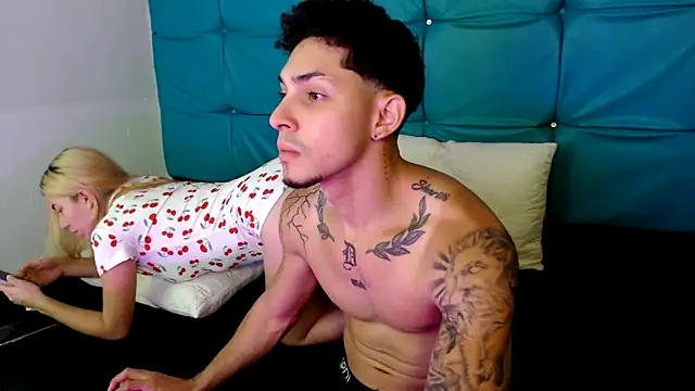 Bunny Petit online show from December 17, 2025, 1:00 am