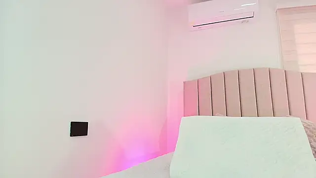 Snapshot of cataleya_ebony_ chatting on October 31, 2025, 7:15 pm cataleya ebony online show from October 31, 2025, 7:15 pm