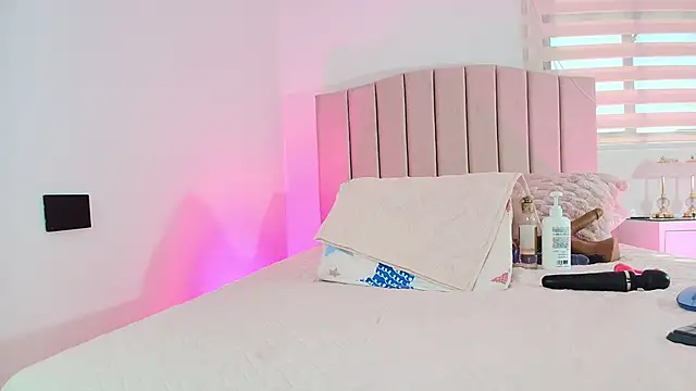 Snapshot of cataleya_ebony_ chatting on November 5, 2025, 7:14 pm cataleya ebony online show from November 5, 2025, 7:14 pm