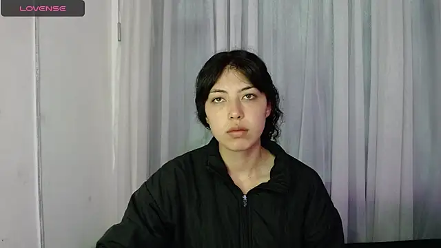 malejahotcs01 online show from November 19, 2025, 11:32 am