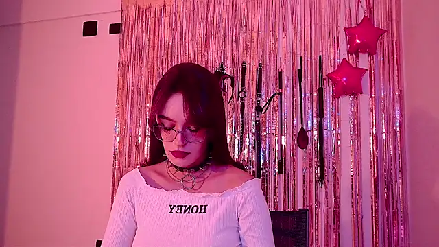 Snapshot of nina_kink chatting on June 29, 2026, 7:03 pm nina kink online show from June 29, 2026, 7:03 pm