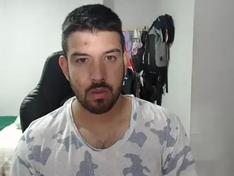 Axel11113 online show from November 13, 2025, 3:27 am