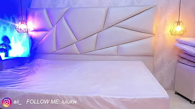 lulukawai16 online show from November 12, 2025, 7:13 pm