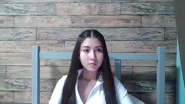 Virginia Hicks online show from October 2, 2025, 7:21 pm