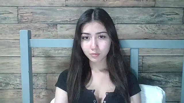 Virginia Hicks online show from December 20, 2025, 4:14 pm