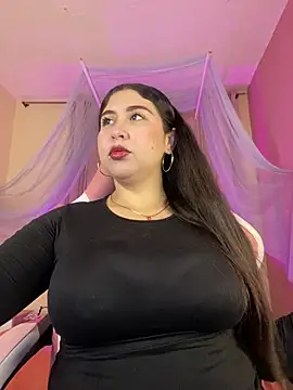 Valerie perez  online show from April 24, 2026, 7:49 pm