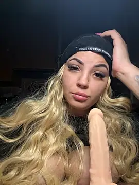 Snapshot of sexybunny18255 chatting on October 14, 2025, 8:42 pm sexybunny18255 online show from October 14, 2025, 8:42 pm