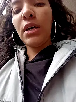 Snapshot of mia_blue01 chatting on October 5, 2025, 4:27 pm mia blue01 online show from October 5, 2025, 4:27 pm