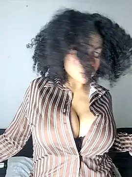 Snapshot of Yerystar chatting on February 10, 2026, 10:36 pm Yerystar online show from February 10, 2026, 10:36 pm