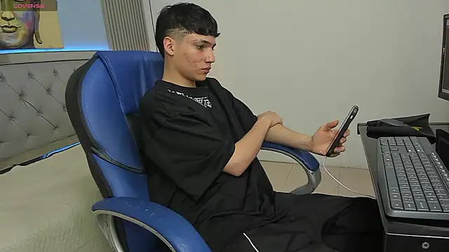 SamBlack  online show from March 16, 2026, 8:24 pm